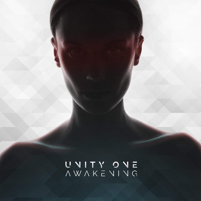 Промо-альбом Unity One “Awakening”  На обложке: Роксана Конюк Фотограф: Mike Encore