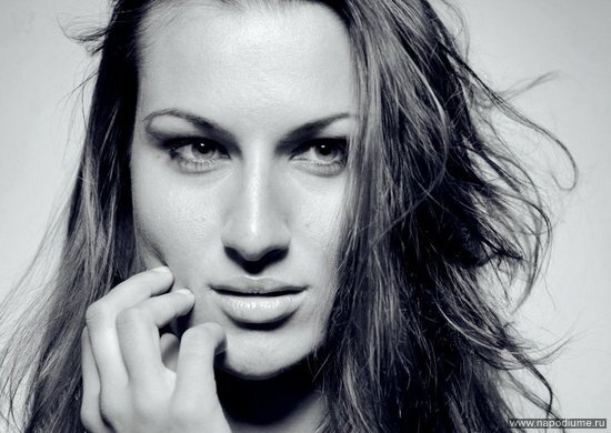 照片Anastasia Gomzova