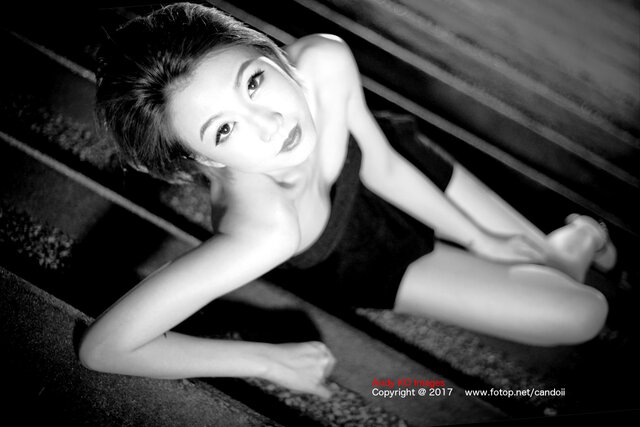 Beauty, Black-and-white, Model, Monochrome photography, Leg, Portrait photography