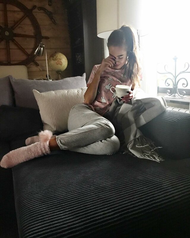 Leg, Couch, Sitting, Beauty, Tights, Fashion, Furniture, Room, Comfort