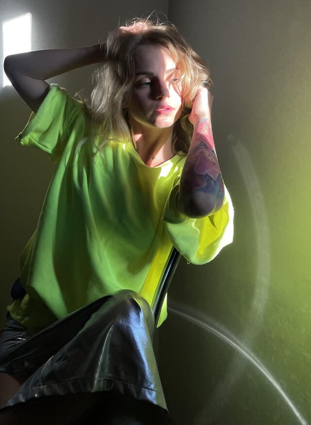 照片Daria Konvisar