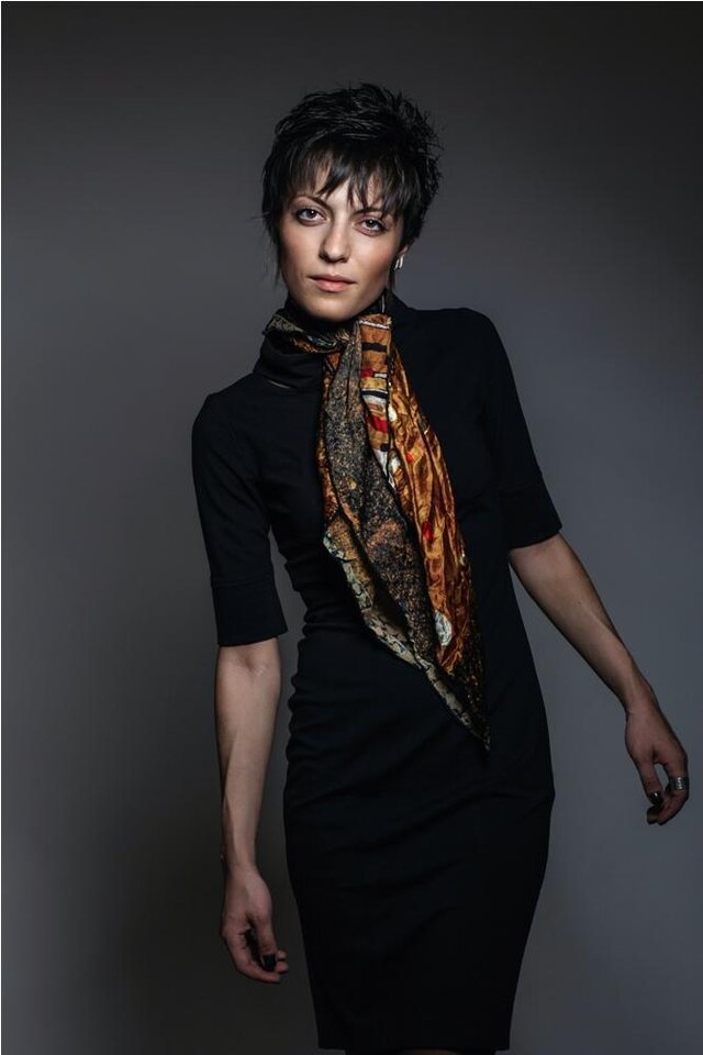 Фото Зара Zara Мхитарян
