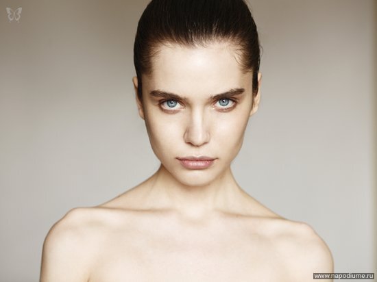 model-Alexandra Zolotavina