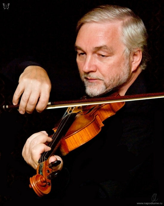 Portrait,  Violinist