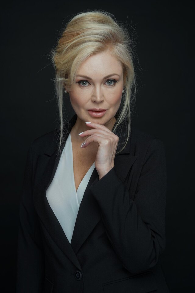 Актриса Оксана Дорохина