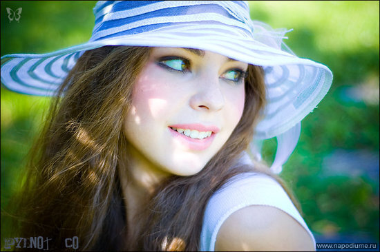 Стиль, визаж, прическа: Русакова Алена
Фотограф: Бусарова Света
Модель: Даша
