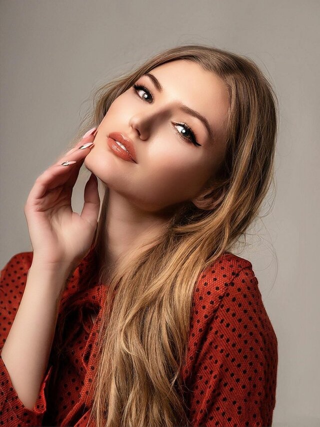 Svetlana Model