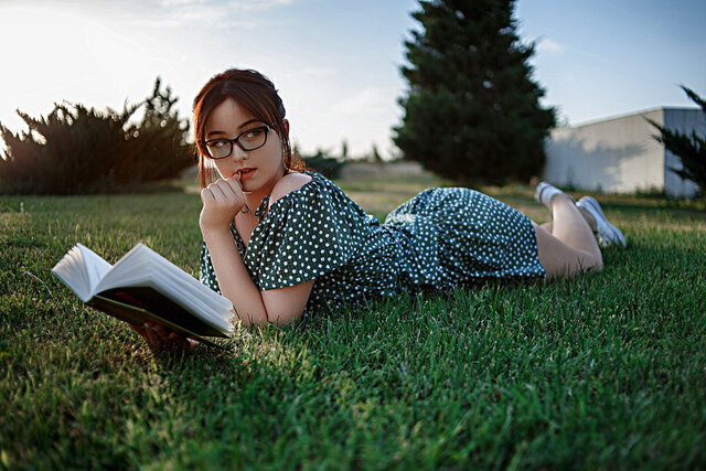 People in nature, Grass, Reading, Sitting, Glasses, Lawn, Leisure, Meadow, Fun, Technology