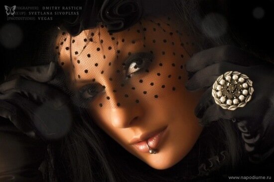 Glam Gothic