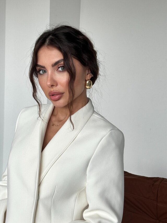 Foto Kamilla  Muradalieva