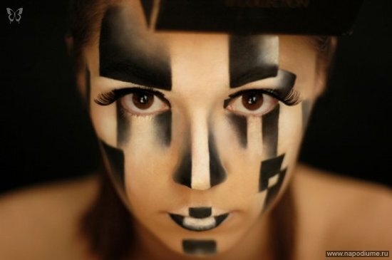модель,  фотостудия,  черно белое,  графика,  портрет,  фейс арт