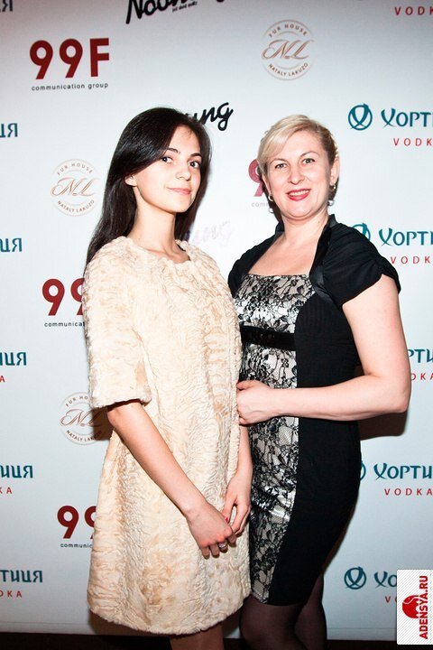показ мехового дома Lakuzo в Nooning bar 26.04.12