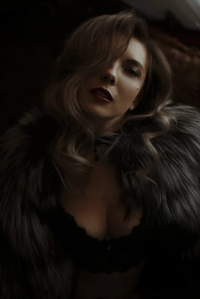 Face, Black, Beauty, Lady, Lip, Hairstyle, Long hair, Darkness