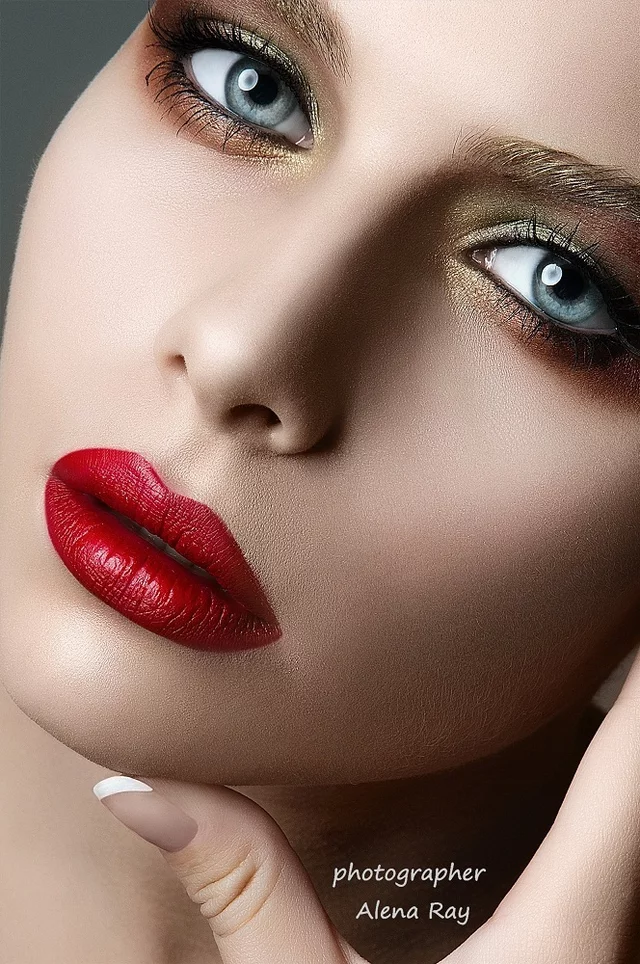 Alena Ray's photo