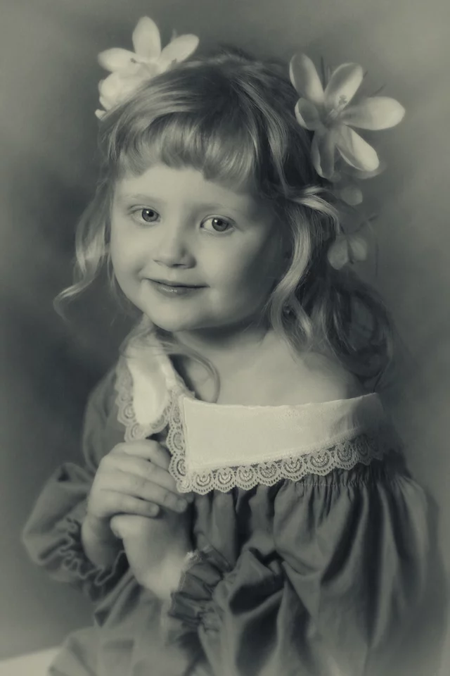Лиза.
