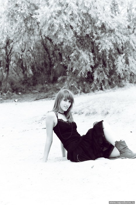 Photoshooting Session with Julia - White Summer (2009)
