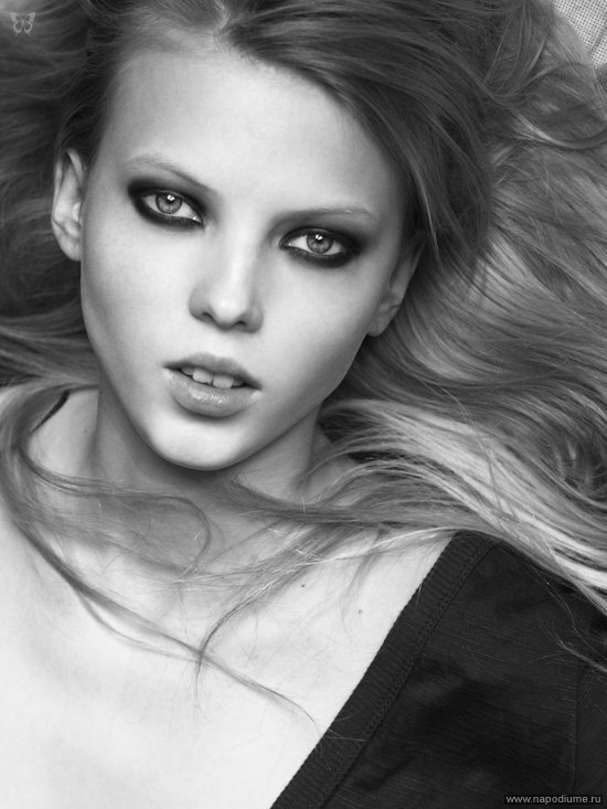 model-Kristina Lisovenko