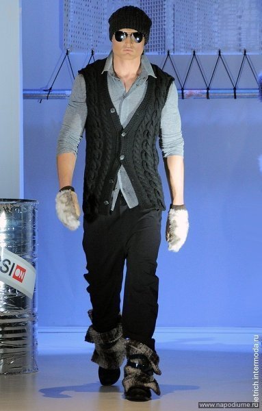 Version by Kalinina and Mikhailov. RFW осень-зима 2010/2011