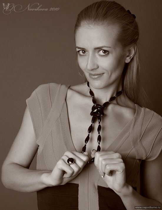 Катя Юзвяк http://napodiume.ru/profile/75553