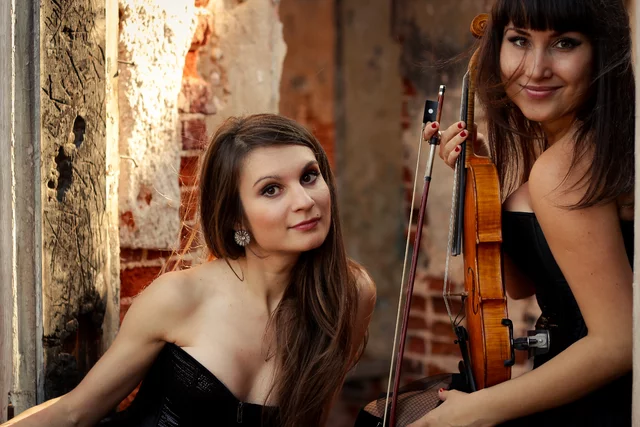 Foto von Violin Group DOLLS