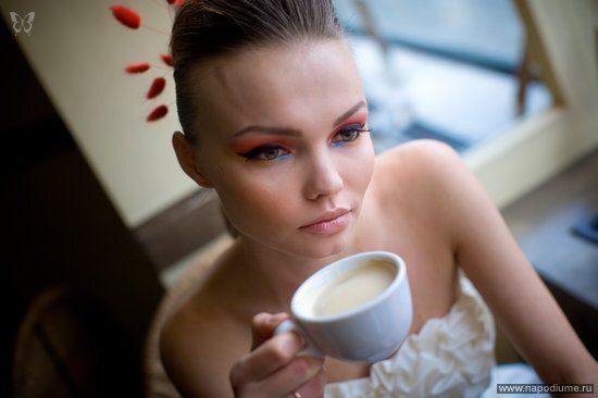 ФОТОПРОЕКТ "FASHION WEDDING " создан в творческом союзе с ярким, талантливым фотографом Яной Стриж и замечательным парикмахером - стилистом, моей ученицей Марией Король. Спасибо Яне и Марии - они прекрасные профессионалы!

Визажист - стилист Инна Пальчак
П