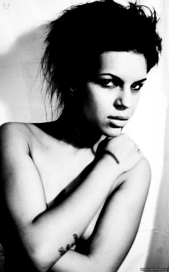 Фото Mina Sorvino