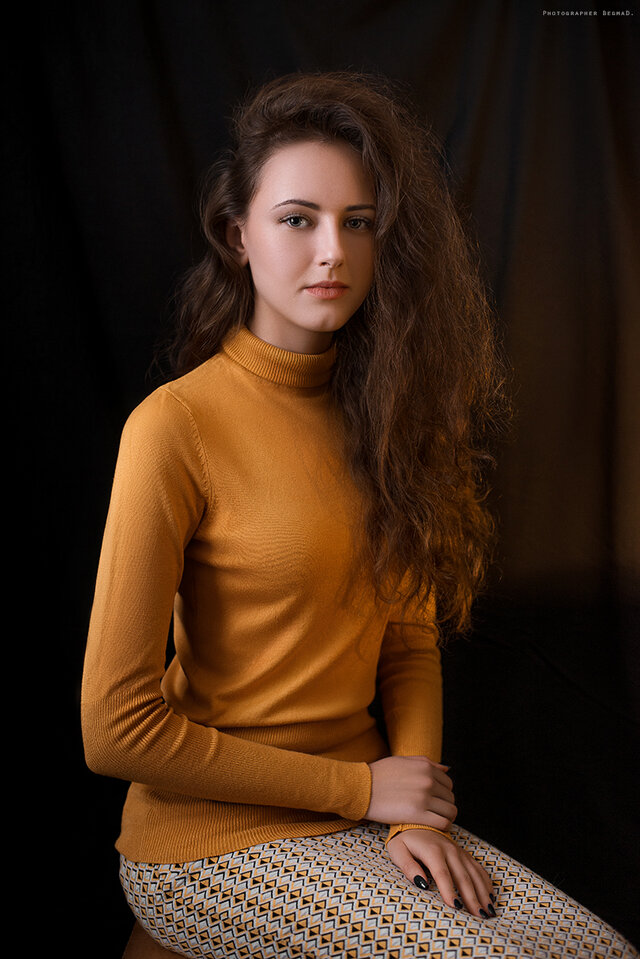 Face, Beauty, Sitting, Yellow, Lady, Long hair, Hairstyle, Model