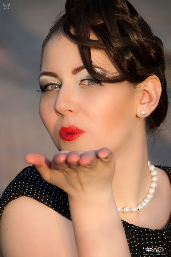 фотограф-Николай Гавриков http://vkontakte.ru/id2304265
Причёска и макияж - Oxana Smith club16869497