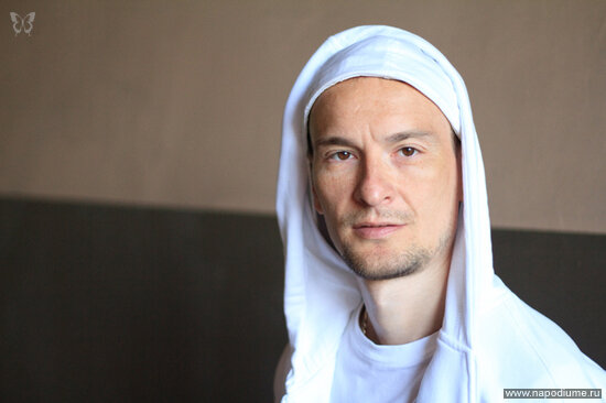 СЕРГЕЙ КОТ LIGHTBEAT