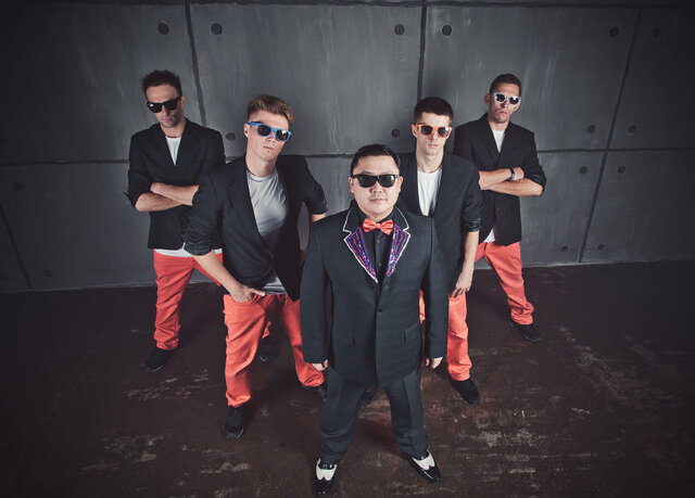 Фото Двойник PSY
