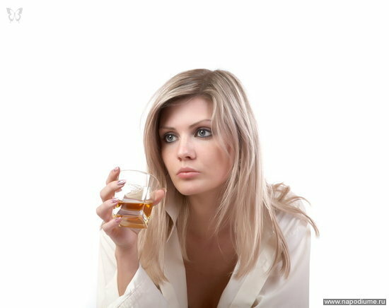 Lcohol,  Attractive,  Background,  Beautiful,  Beverages,  Blond,  Blonde,  Bocal,  Celebrate,  Celebration,  Cheerful,  Cheers,  Cool,  Drink,  Emotion,  Expression,  Female,  Girls,  Glasses,  Lifestyle,  Lovely,  Party,  People,  Portrait,  Pretty,  Spirits,  Toast,  White,  Women