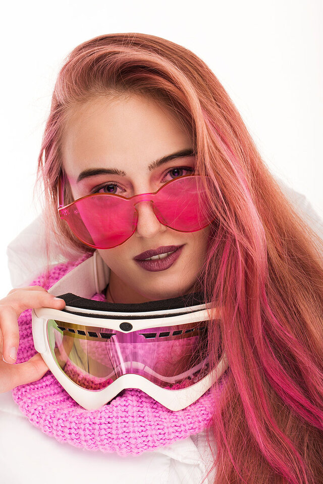 Eyewear, Face, Pink, Glasses, Facial expression, Personal protective equipment, Lip, Blond, Goggles