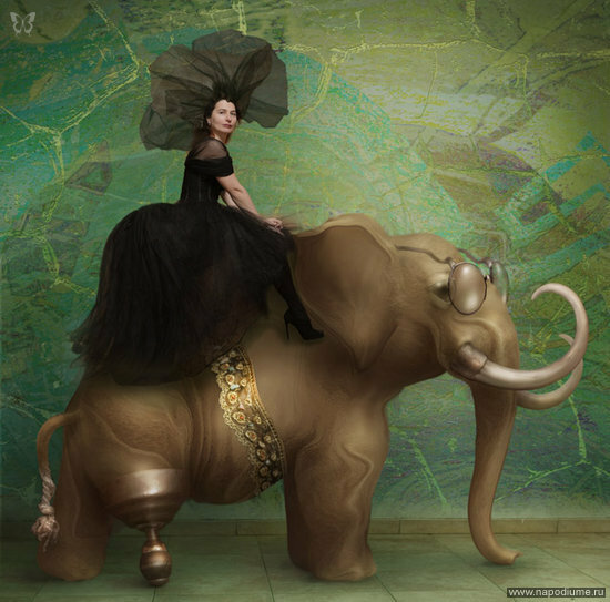 Парадный портрет на боевом слоне.