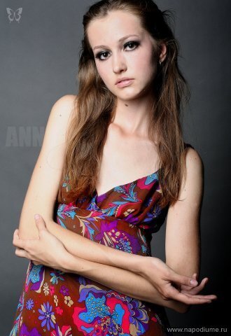 Фото: Ann Molks 
Модель: Света Бубина 
Визаж: Polina Johnson