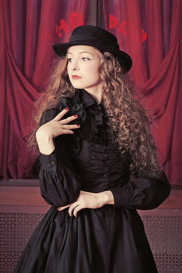 Фото Elena Iglaness