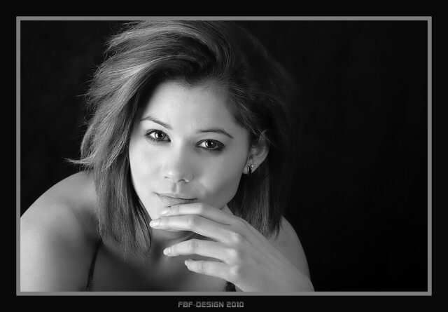 Portrait Cut View B&w Black Bw