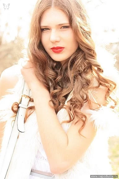 Olya Poya's photo