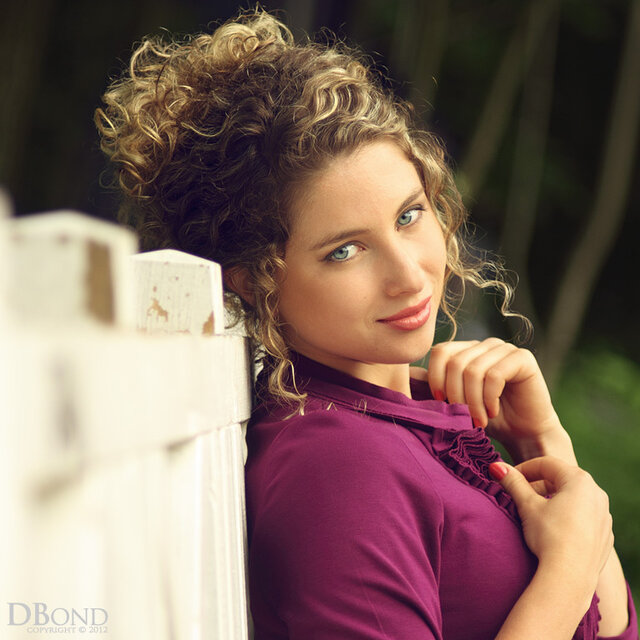 Фото Den DBond Bond