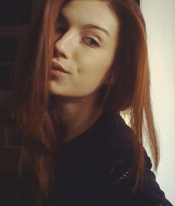 Ella, Model